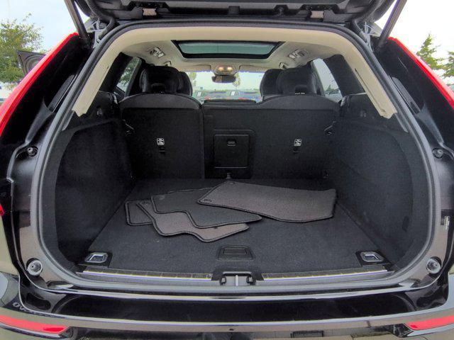 Photo of 2025 Onyx Black Metallic Volvo XC60