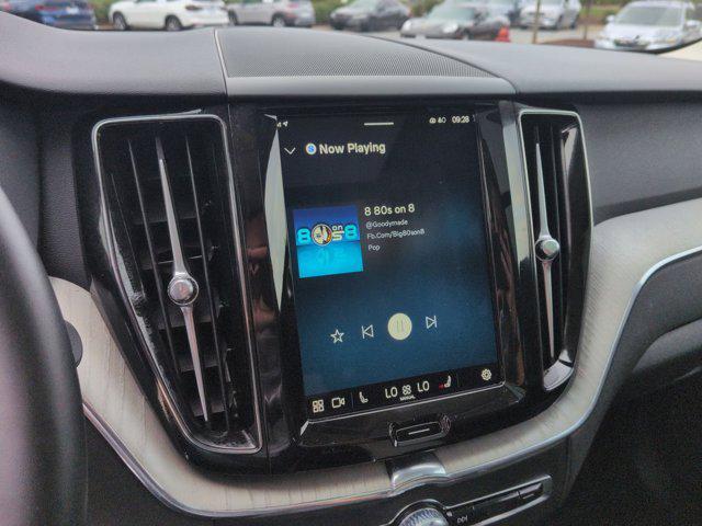 Photo of 2025 Onyx Black Metallic Volvo XC60