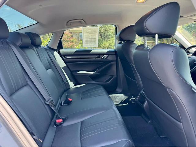 Photo of 2022 Sonic Gray Pearl Honda Accord