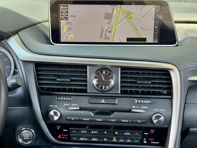 Photo of 2019 Atomic Silver Lexus RX 350L