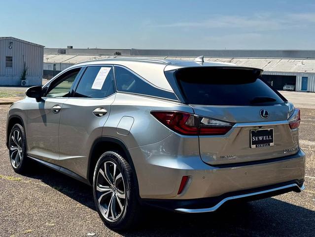Photo of 2019 Atomic Silver Lexus RX 350L