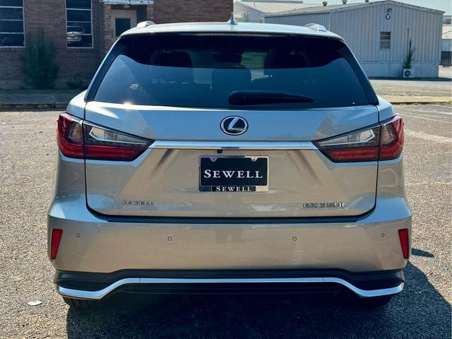 Photo of 2019 Atomic Silver Lexus RX 350L