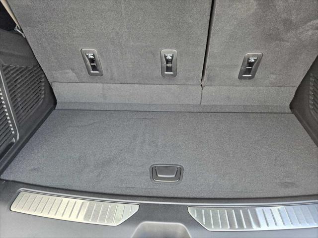 Photo of 2025 Onyx Black GMC Yukon