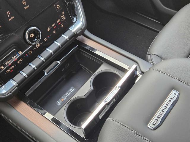 Photo of 2025 Onyx Black GMC Yukon