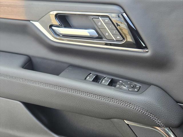 Photo of 2025 Onyx Black GMC Yukon