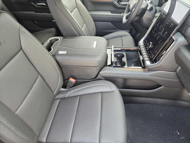 Photo of 2025 Onyx Black GMC Yukon