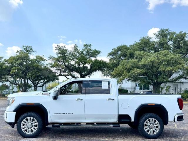 Photo of 2022 Summit White GMC Sierra 2500