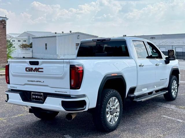 Photo of 2022 Summit White GMC Sierra 2500