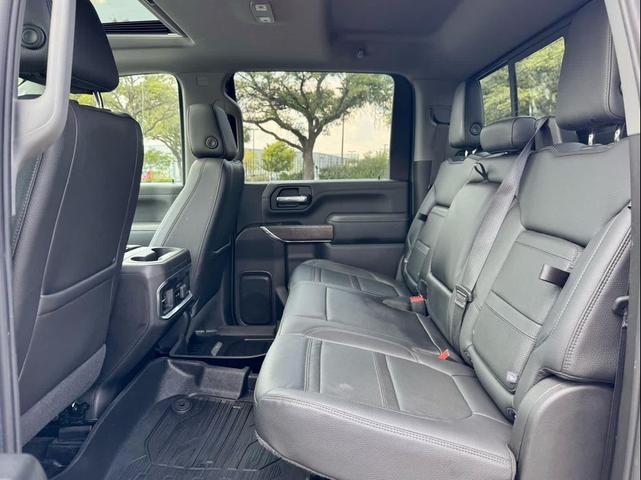 Photo of 2022 Summit White GMC Sierra 2500
