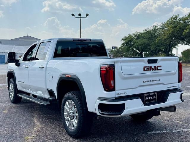 Photo of 2022 Summit White GMC Sierra 2500