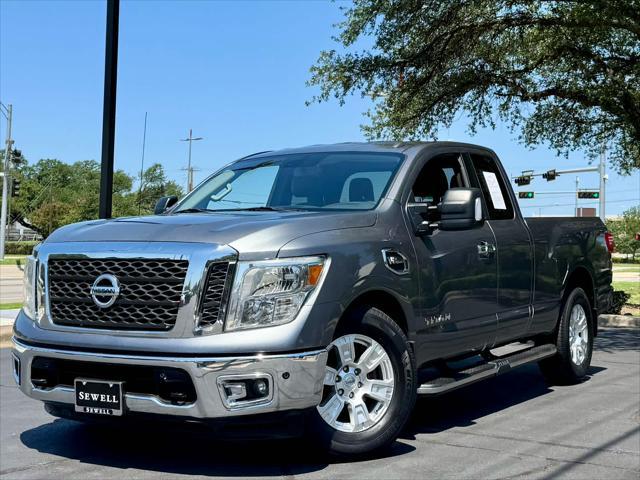2017 Nissan Titan