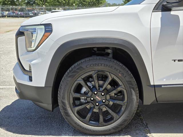 Photo of 2026 Summit White GMC Terrain