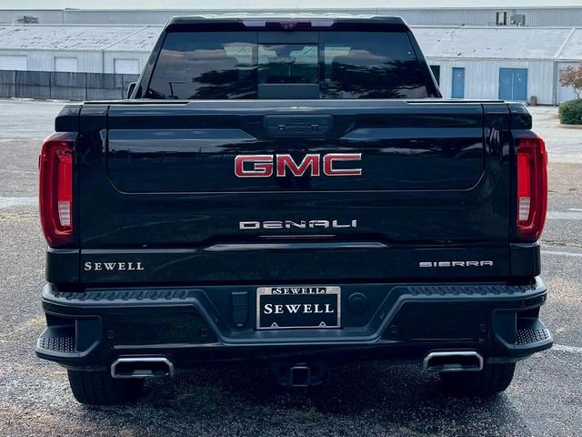 Photo of 2022 Onyx Black GMC Sierra 1500