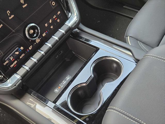 Photo of 2025 Onyx Black GMC Yukon XL