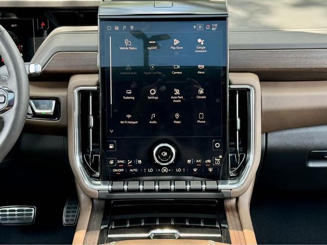 Photo of 2025 Downpour Metallic GMC Yukon