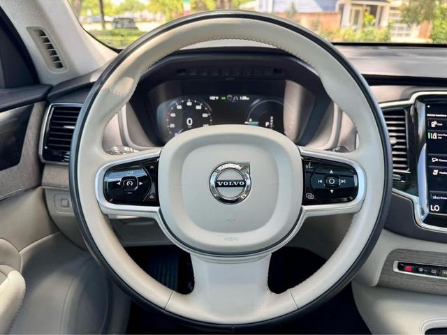 Photo of 2021 WHITE Volvo XC90 Recharge Plug-In Hybrid