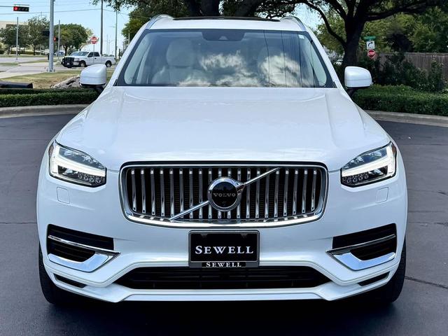 Photo of 2021 WHITE Volvo XC90 Recharge Plug-In Hybrid