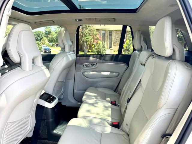 Photo of 2021 WHITE Volvo XC90 Recharge Plug-In Hybrid