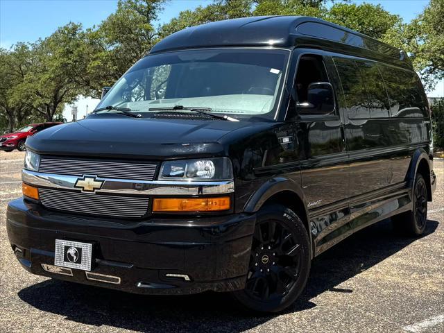 2022 Chevrolet Express 2500