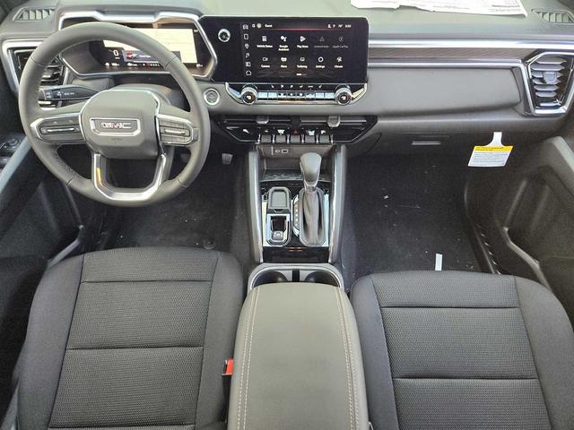 Photo of 2025 Summit White GMC Canyon
