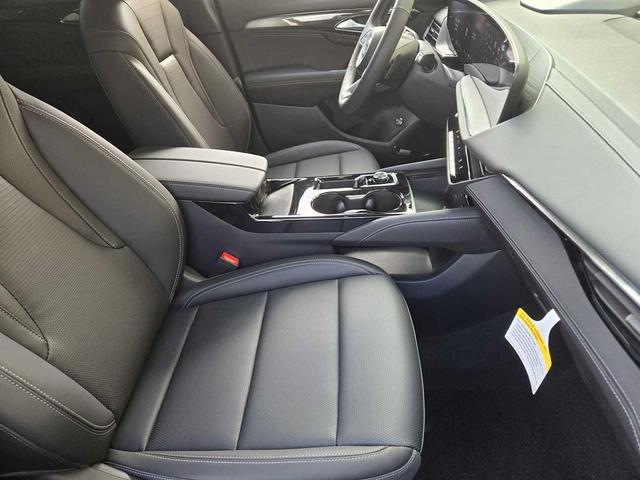 Photo of 2025 Smokey Amethyst Metallic Buick Envision