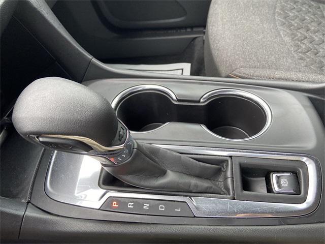 Photo of 2023 Summit White Chevrolet Equinox