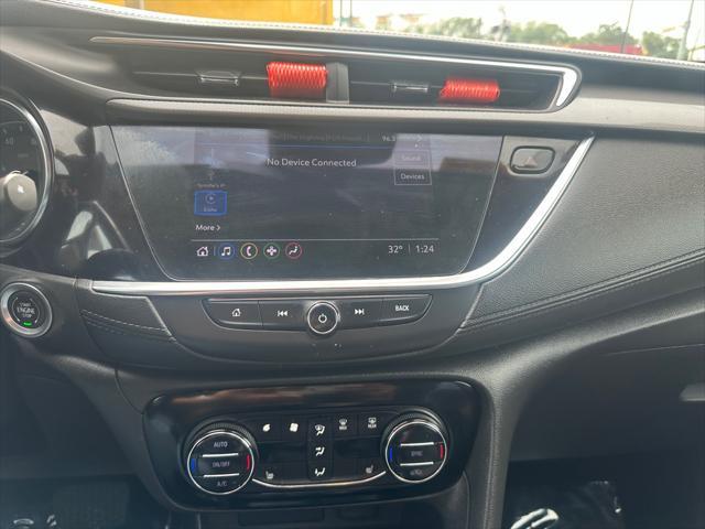 Photo of 2021 White Frost Tricoat Buick Encore GX
