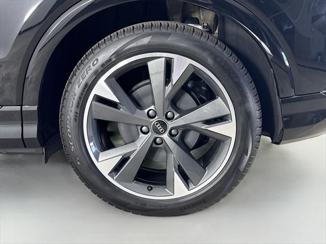 Photo of 2025 Black Audi Q4 e-tron