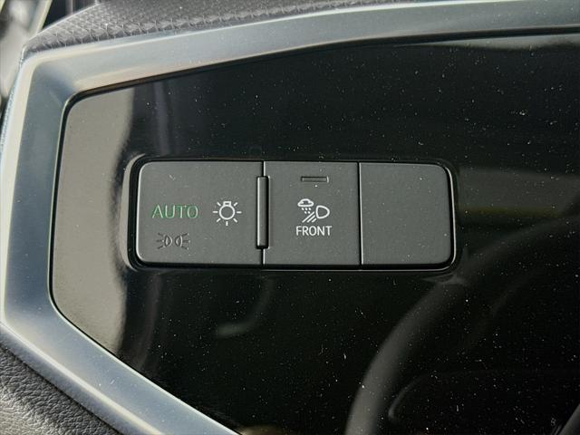 Photo of 2024 Black Metallic Audi Q3