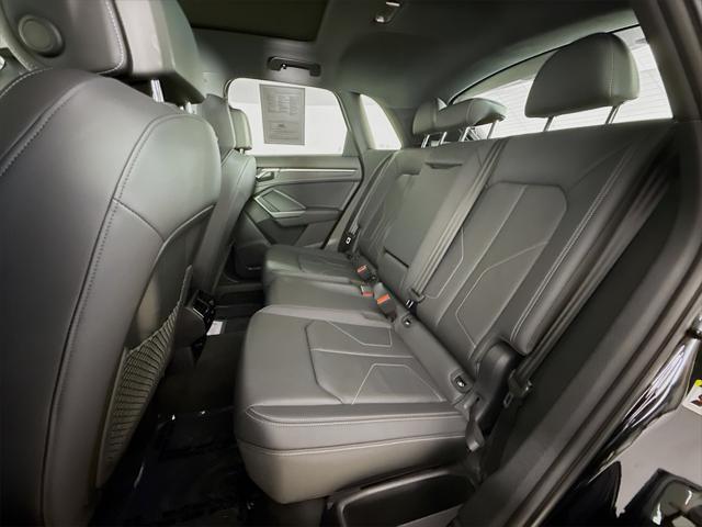 Photo of 2024 Black Metallic Audi Q3