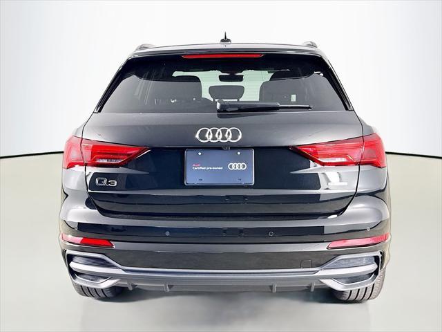 Photo of 2024 Black Metallic Audi Q3