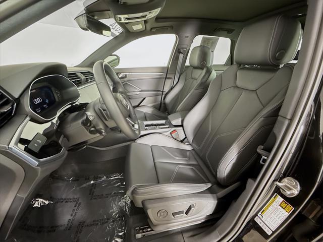 Photo of 2024 Black Metallic Audi Q3