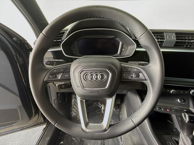 Photo of 2024 Black Metallic Audi Q3