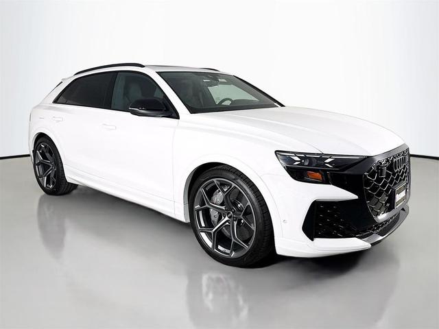 Photo of 2025 Carrara White Audi RS Q8