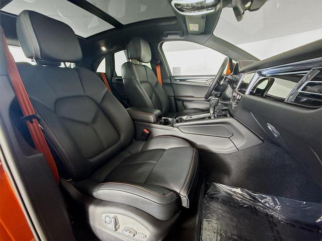 Photo of 2024 Orange Porsche Macan