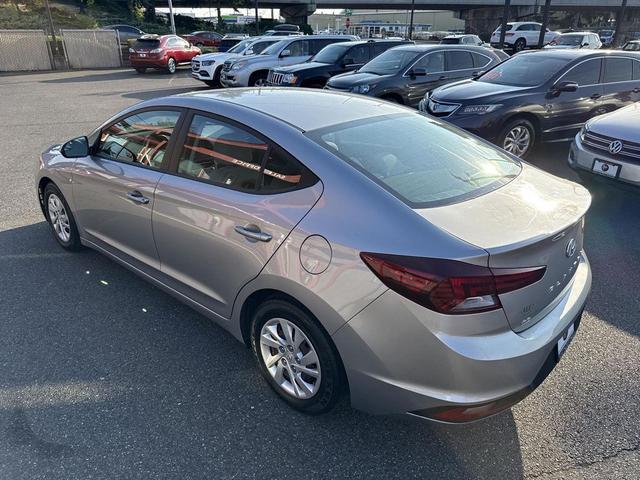 Photo of 2020 Stellar Silver Hyundai ELANTRA
