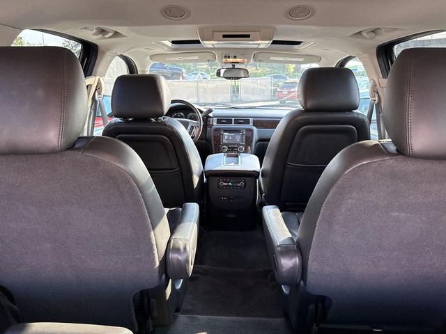 Photo of 2012 Carbon Black Metallic GMC Yukon