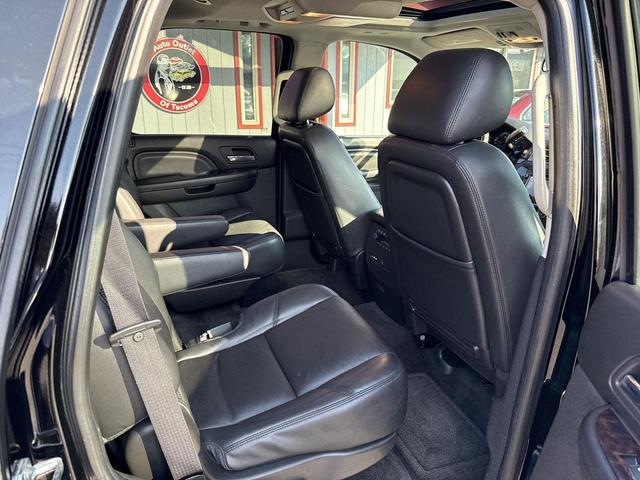 Photo of 2012 Carbon Black Metallic GMC Yukon
