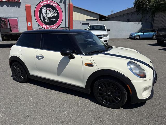 Photo of 2015 Pepper White MINI Hardtop