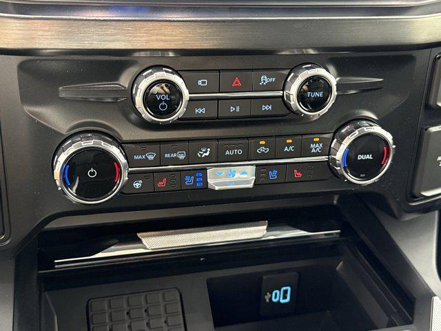 Photo of 2025 Antimatter Blue Metallic Ford F-250