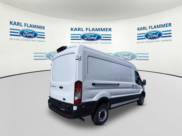 Photo of 2025 Oxford White Ford Transit-250