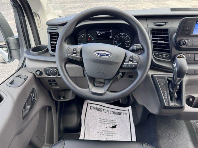 Photo of 2025 Oxford White Ford Transit-250