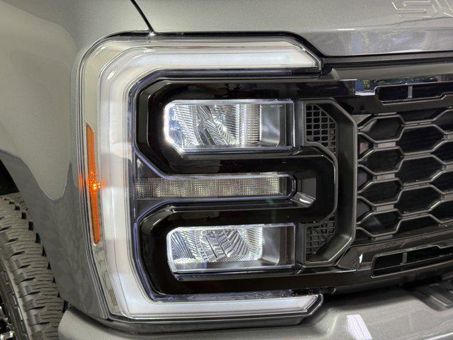 Photo of 2025 Carbonized Gray Metallic Ford F-250