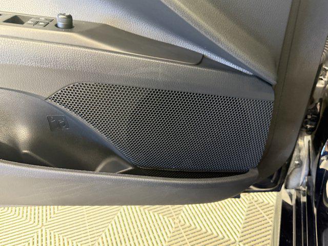 Photo of 2021 Midnight Black Metallic Toyota Camry