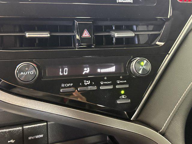 Photo of 2021 Midnight Black Metallic Toyota Camry