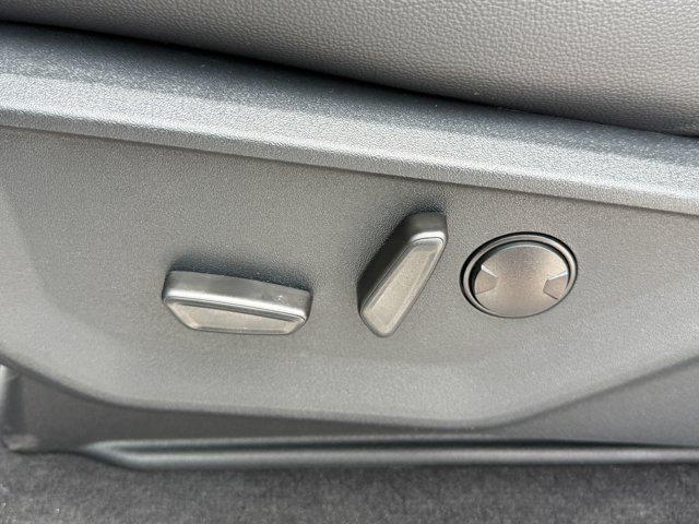 Photo of 2025 Glacier Gray Metallic Tri-Coat Ford F-250