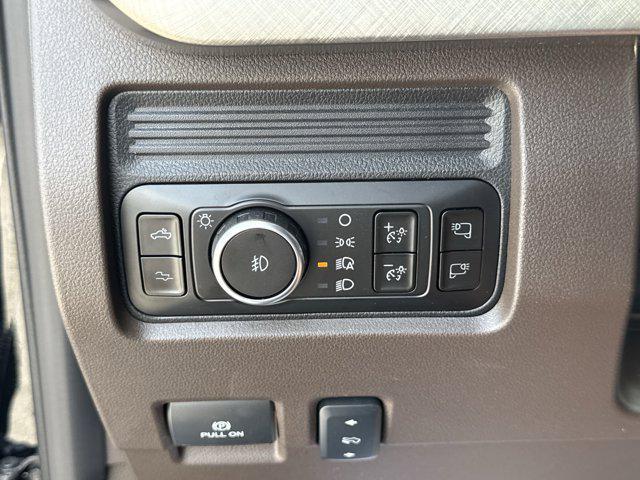 Photo of 2025 Agate Black Metallic Ford F-250