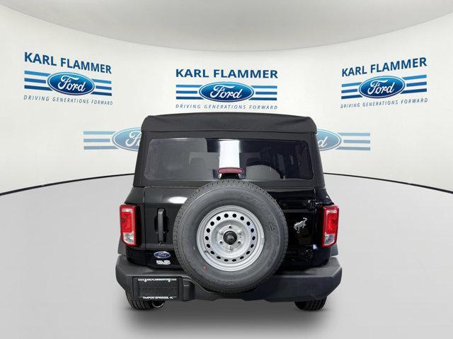 Photo of 2025 Shadow Black Ford Bronco