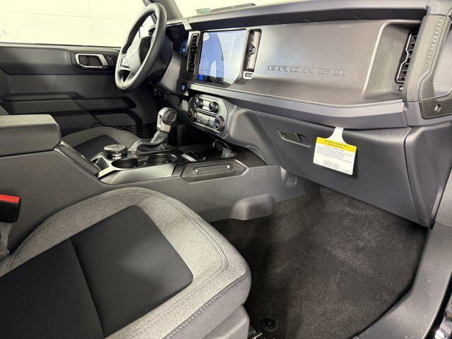 Photo of 2025 Shadow Black Ford Bronco