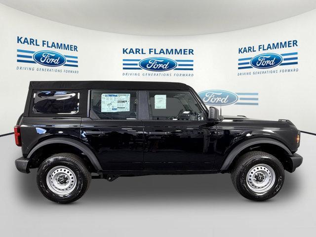 Photo of 2025 Shadow Black Ford Bronco